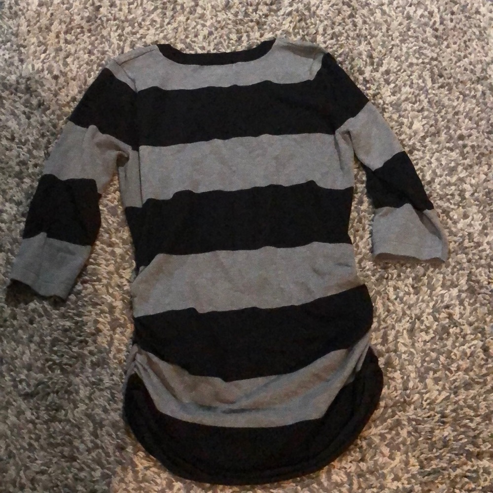 Sweater - Picture 4 of 4